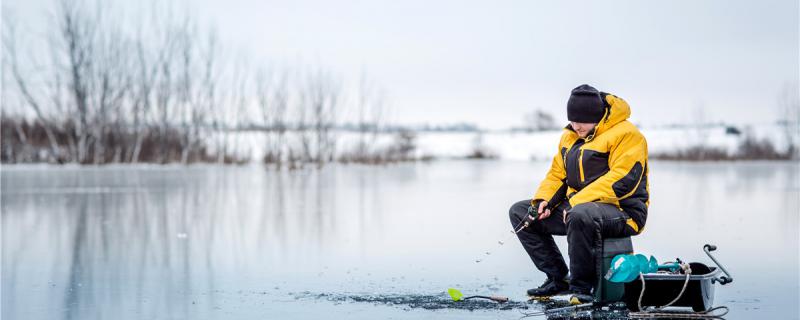 冬季水面结冰能不能钓鱼怎么钓