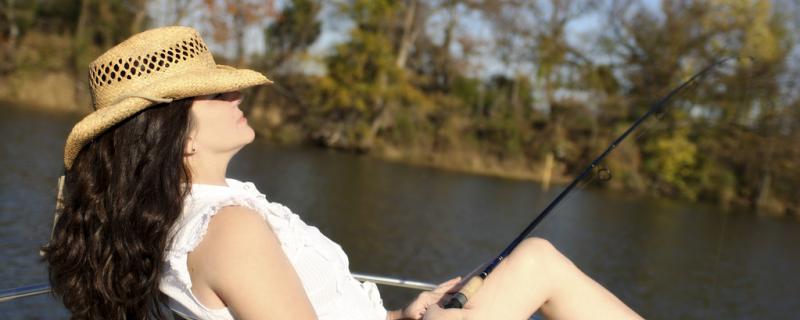 夏の釣りは何を使って漂流させるのがよいか、どのように